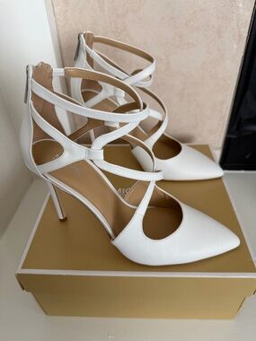 NIB Michael Kors Catia Women’s Optic White Strappy Pointed-Toe Stiletto Heels